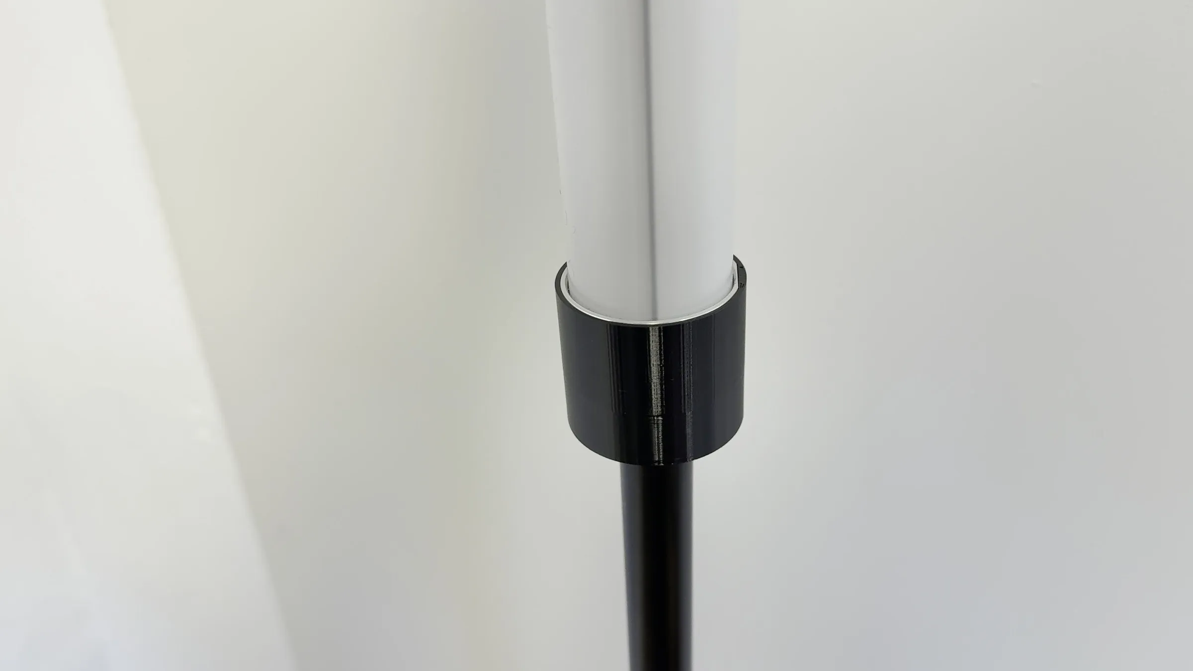 Stative Adapter 3/8 Zoll + Kappe für Ape Labs Neon Tube & Neon Tube PIX, Ansicht 3