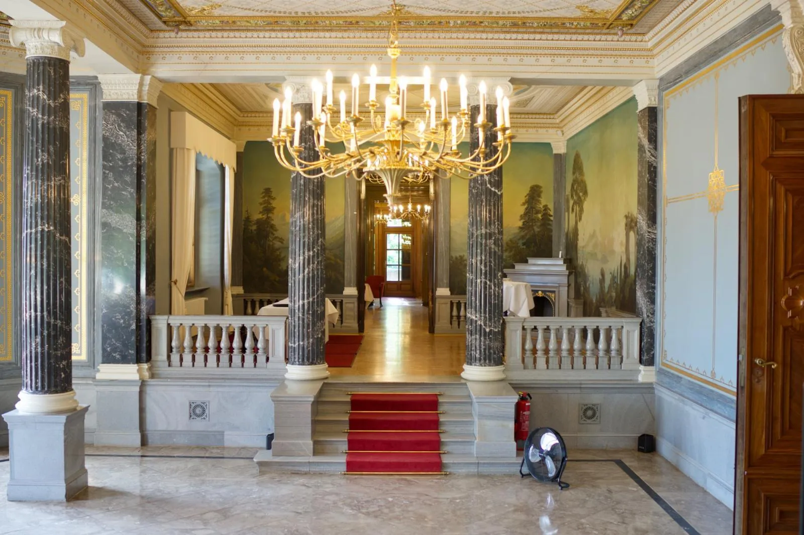 Der Gartensaal Schloss Albrechtsberg