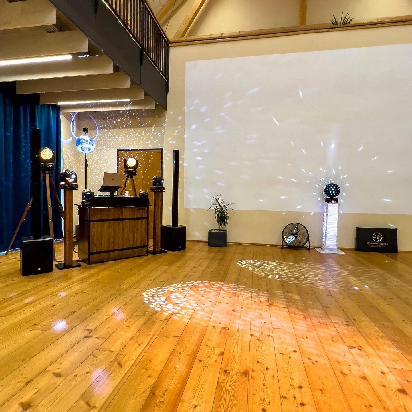 DJ Technik von Sascha Juranek in der Eventscheune im Rittergut Limbach