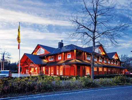Hotel Leonwood am Abend